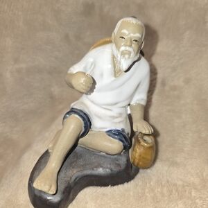 Vintage Shiwan Chinese MUDMAN FISHERMAN Figurine Handmade (Missing Pole)